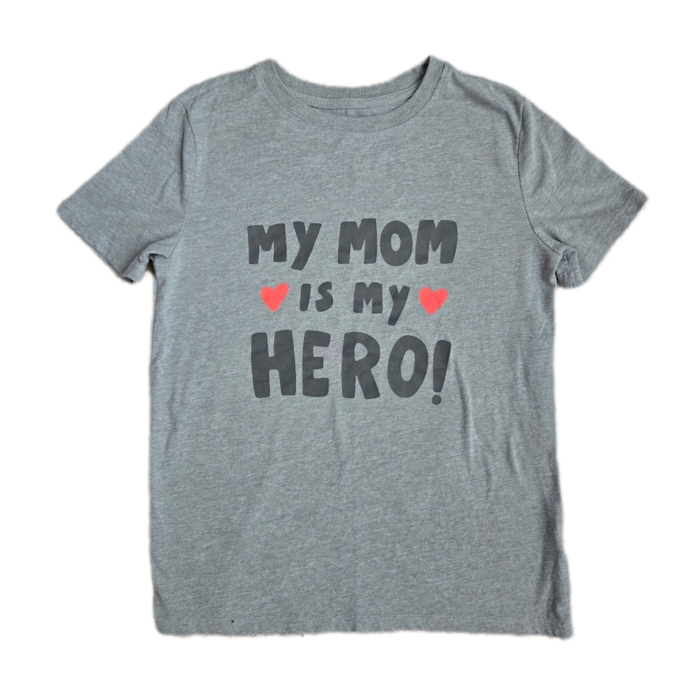 Cat & Jack Gray Kids Short Sleeve T-Shirt with Mom Hero Print